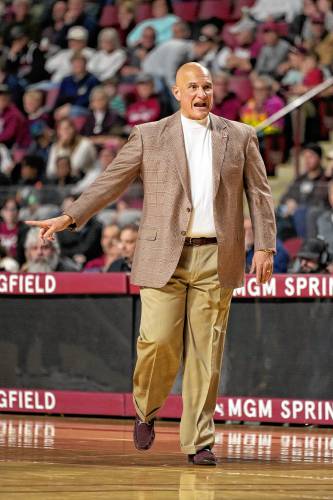 UMass men’s basketball coach Frank Martin brings his Minutemen to Olean, N.Y. on Wednesday for a road game at St. Bonaventure. The Minutemen haven’t won there since 2011.