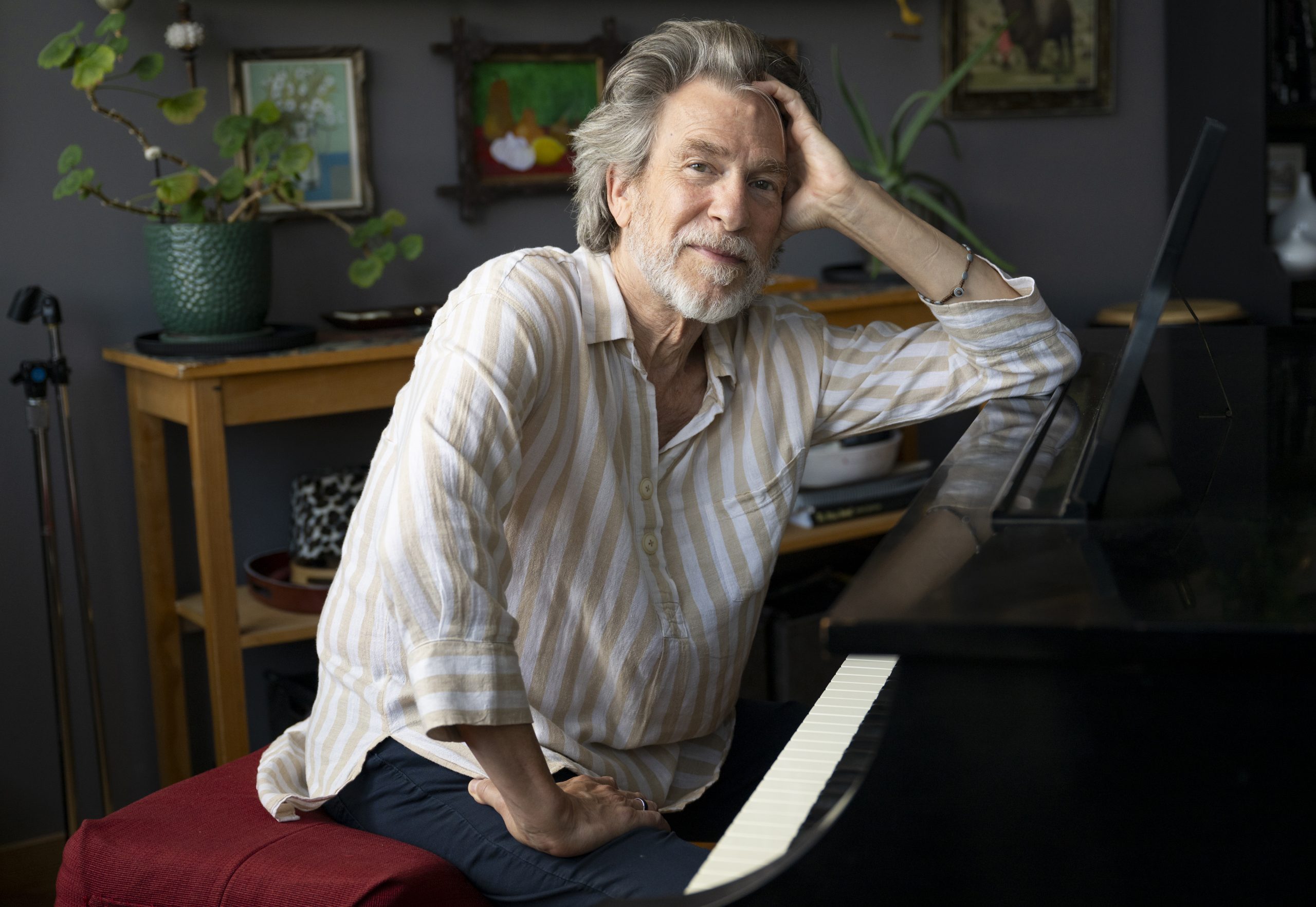 ‘Can't Afford Not To': Grammy award-winning Jon Carroll celebrates release of first album in 18 years